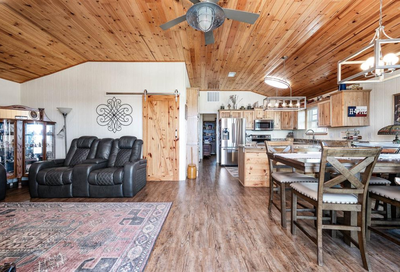 Living Room/Kitchen