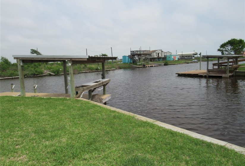 WATER FRONTAGE ON TWO SIDES