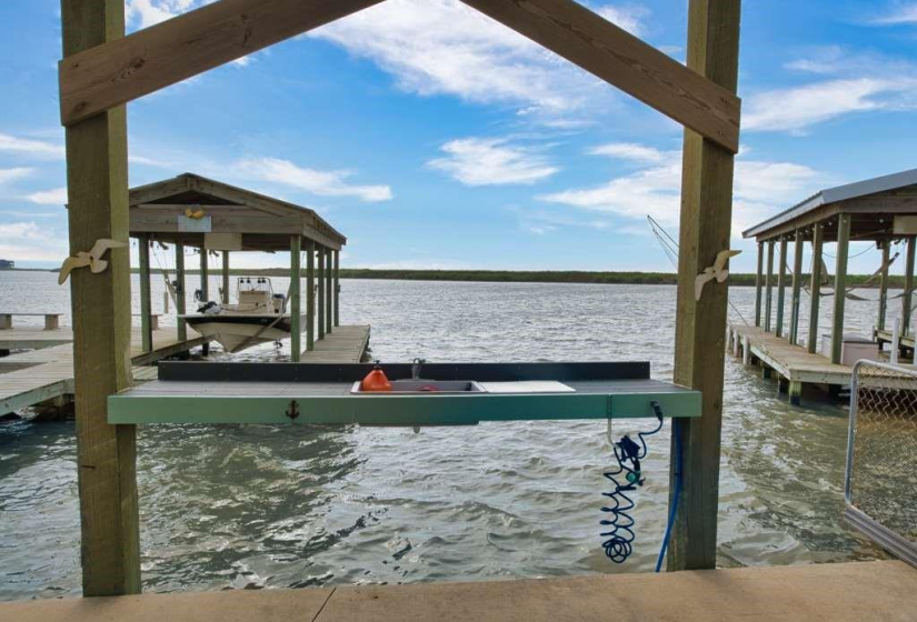 Fish Cleaning Station