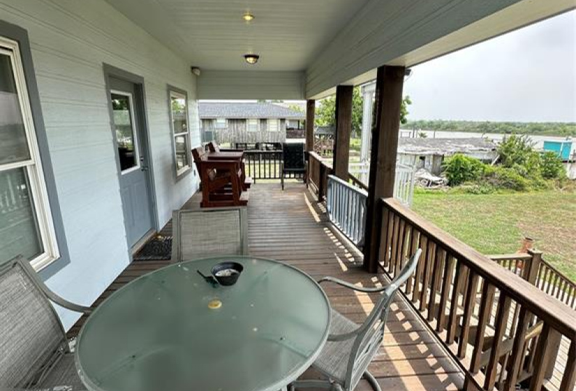 THIS HOME FEATURES ANAMAZING DECK THATOVERLOOKS THE WATER.