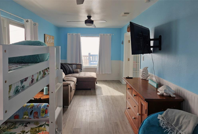 Flex Room / 3rd Bedroom