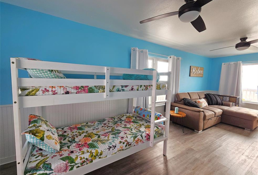 Flex Room / 3rd Bedroom
