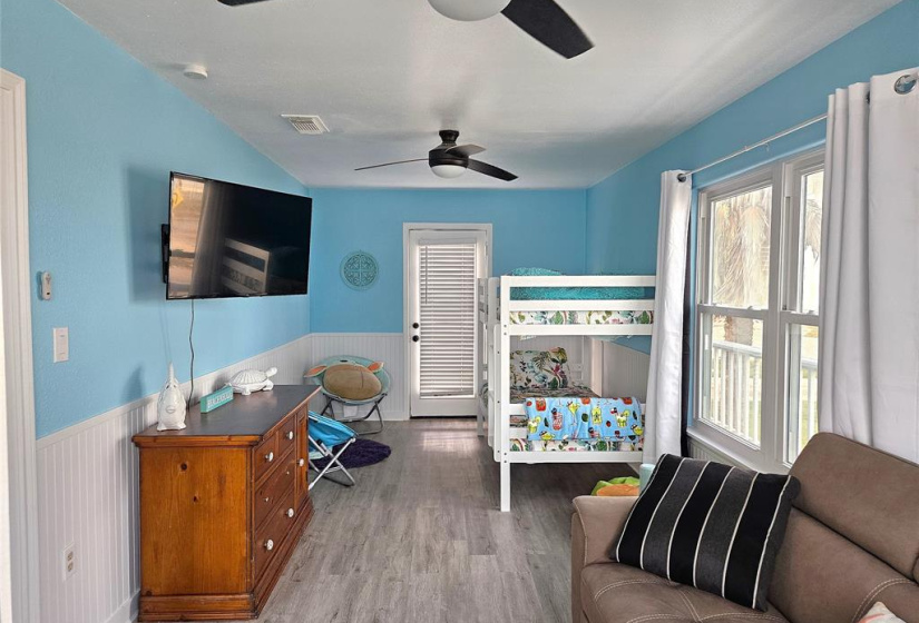 Flex Room / 3rd Bedroom